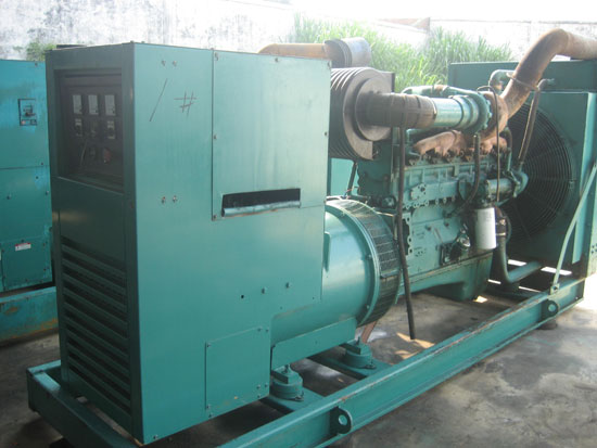 龙湖租赁发电机- 发电机碳刷磨损的原因是什么