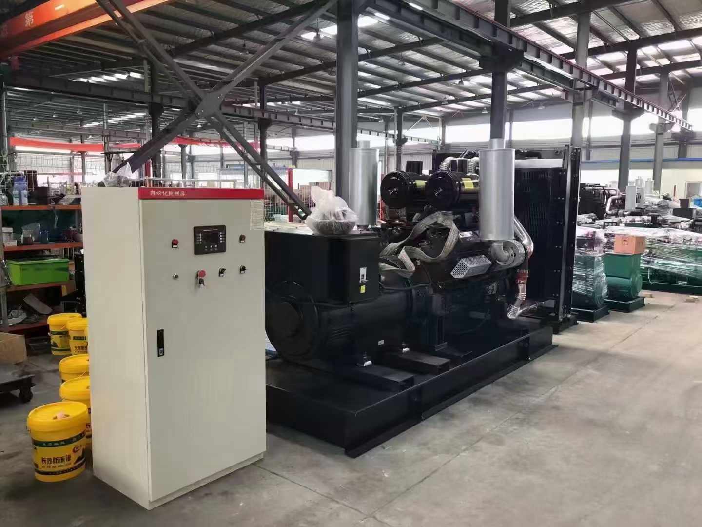 龙湖柴油发电机运行时的噪音和振动水平如何？