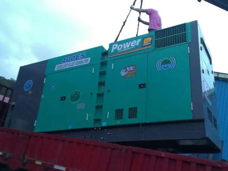 龙湖柴油发电机组转速不稳定时，如何对发动机进行维护？