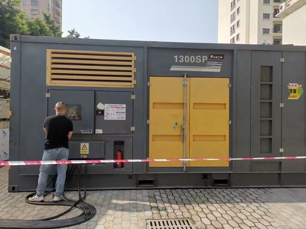 龙湖如何根据实际需求选择合适电压和功率的柴油发电机组？