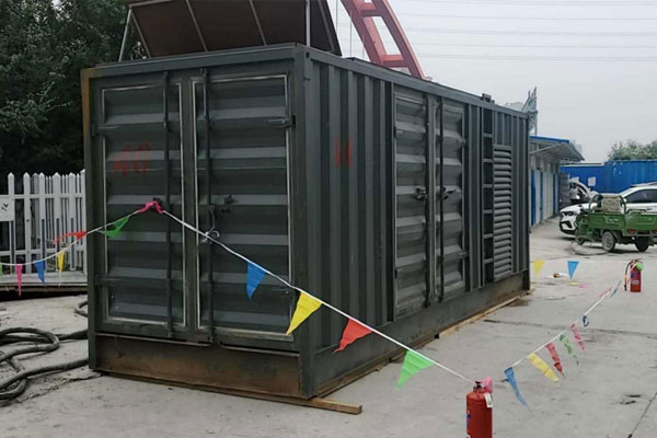 龙湖发电机租赁空气滤清器多久更换一次？
