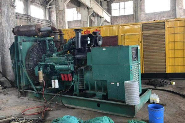 龙湖发电机组的空气滤清器应该如何保养？