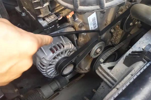 龙湖转速传感器的工作原理是什么？